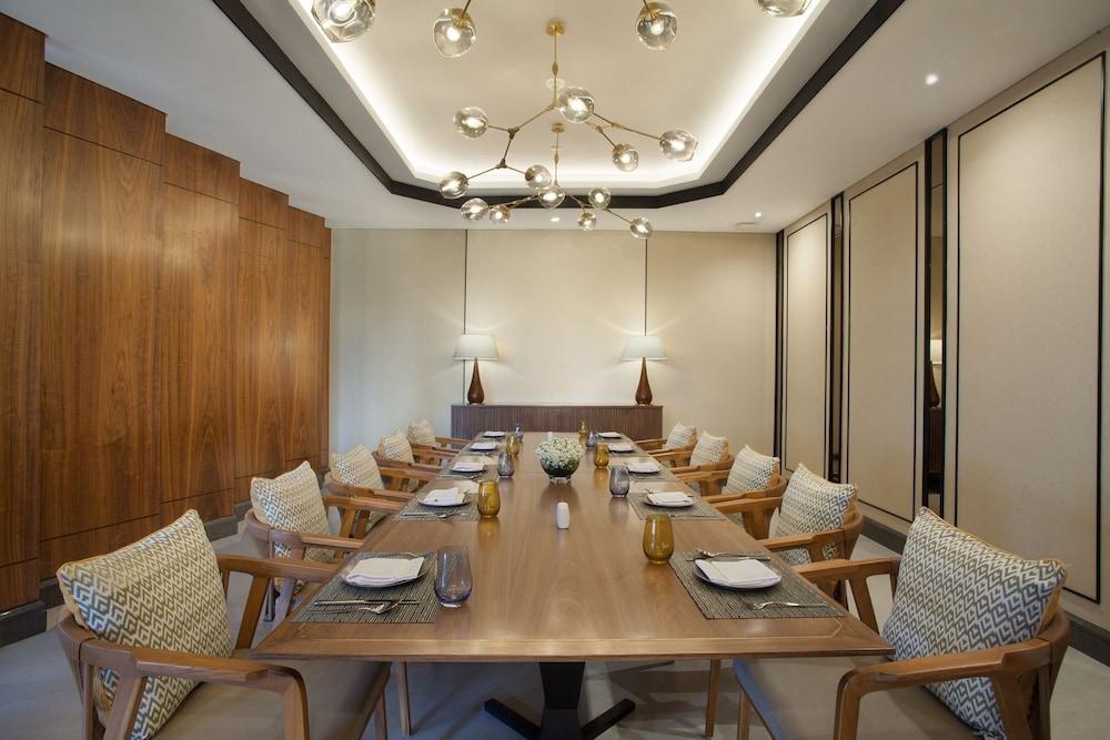 Mason Pine Hotel Bandung Padalarang Exterior photo