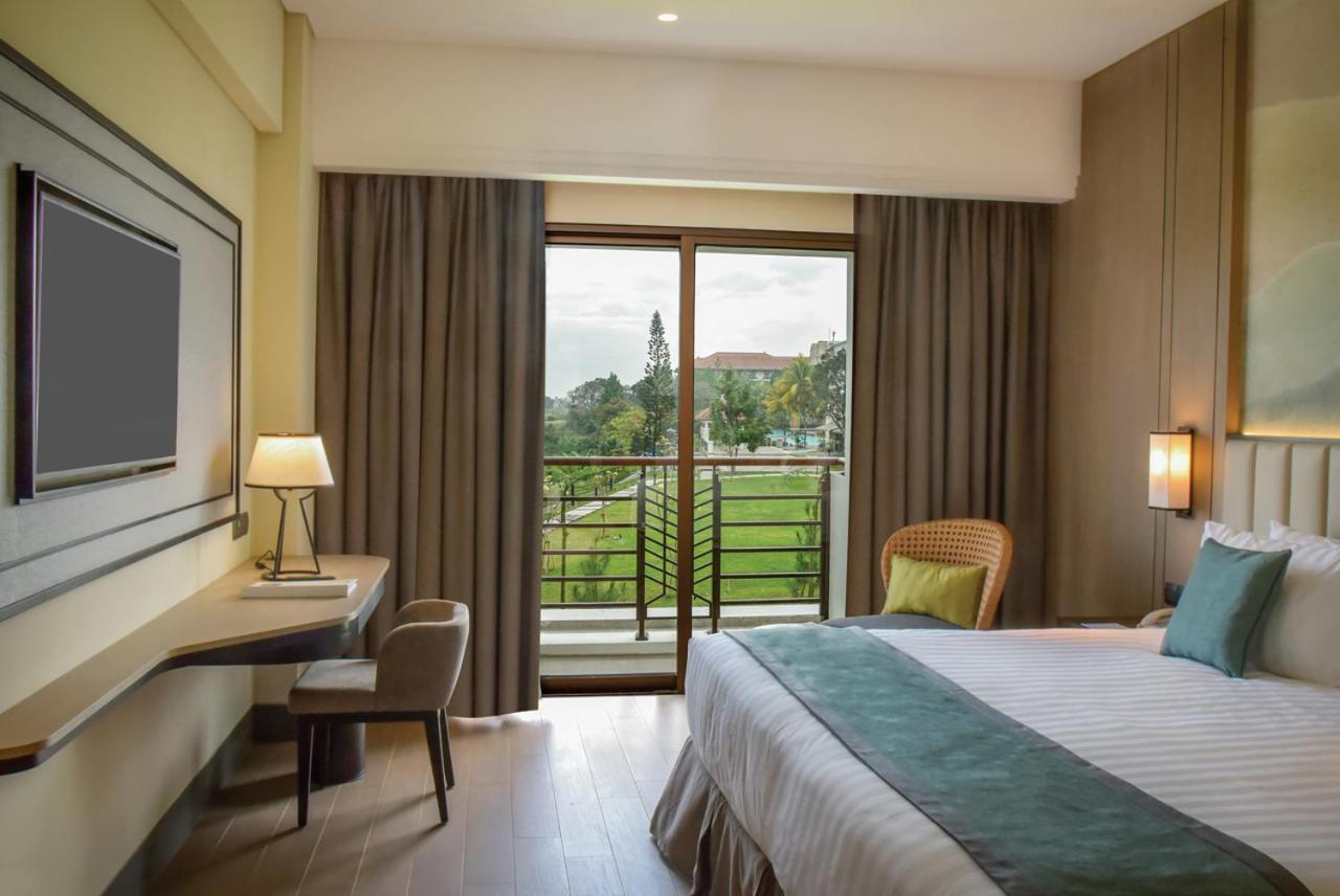 Mason Pine Hotel Bandung Padalarang Exterior photo