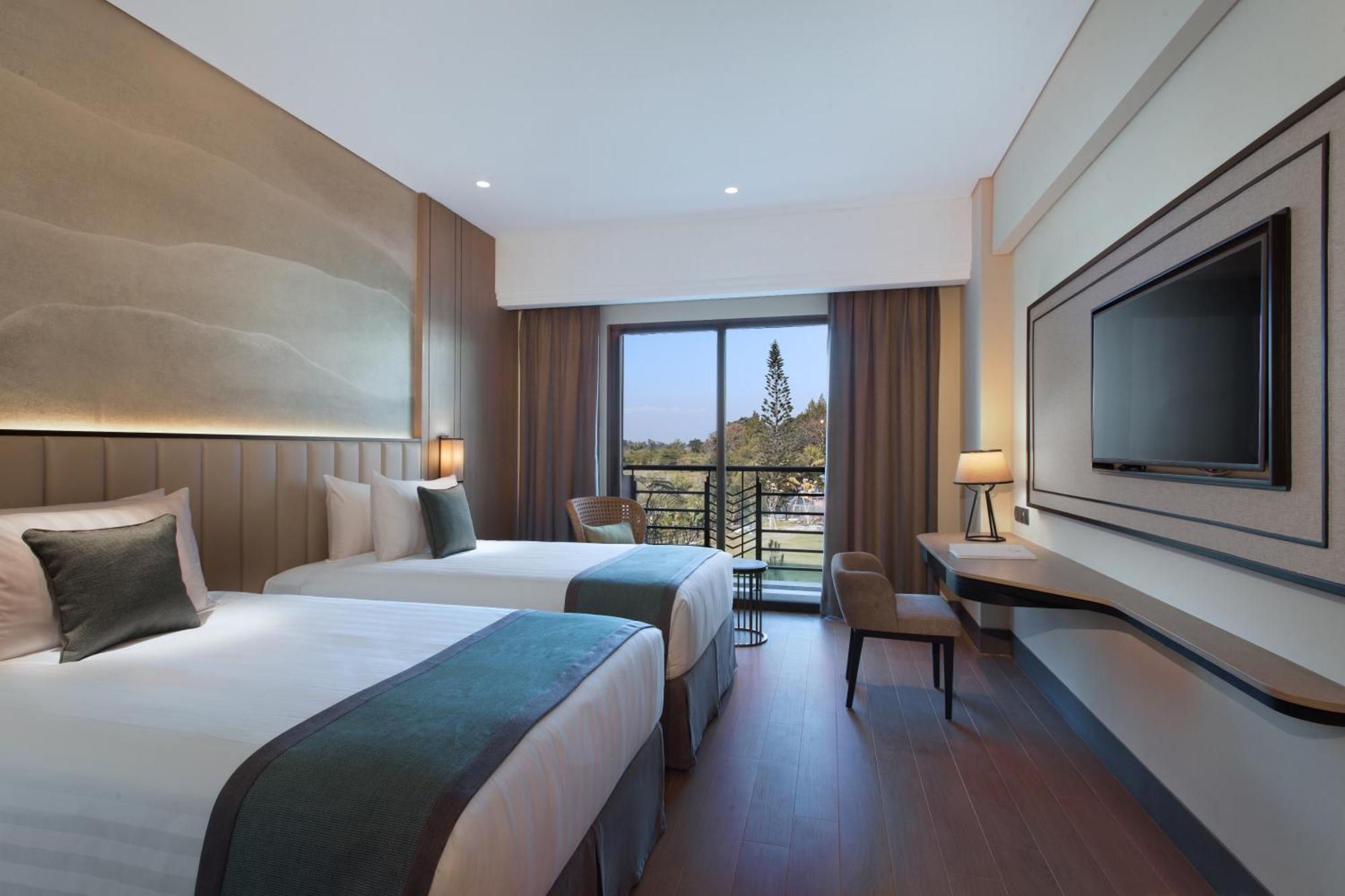 Mason Pine Hotel Bandung Padalarang Exterior photo