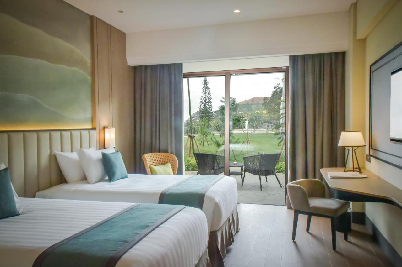 Mason Pine Hotel Bandung Padalarang Exterior photo